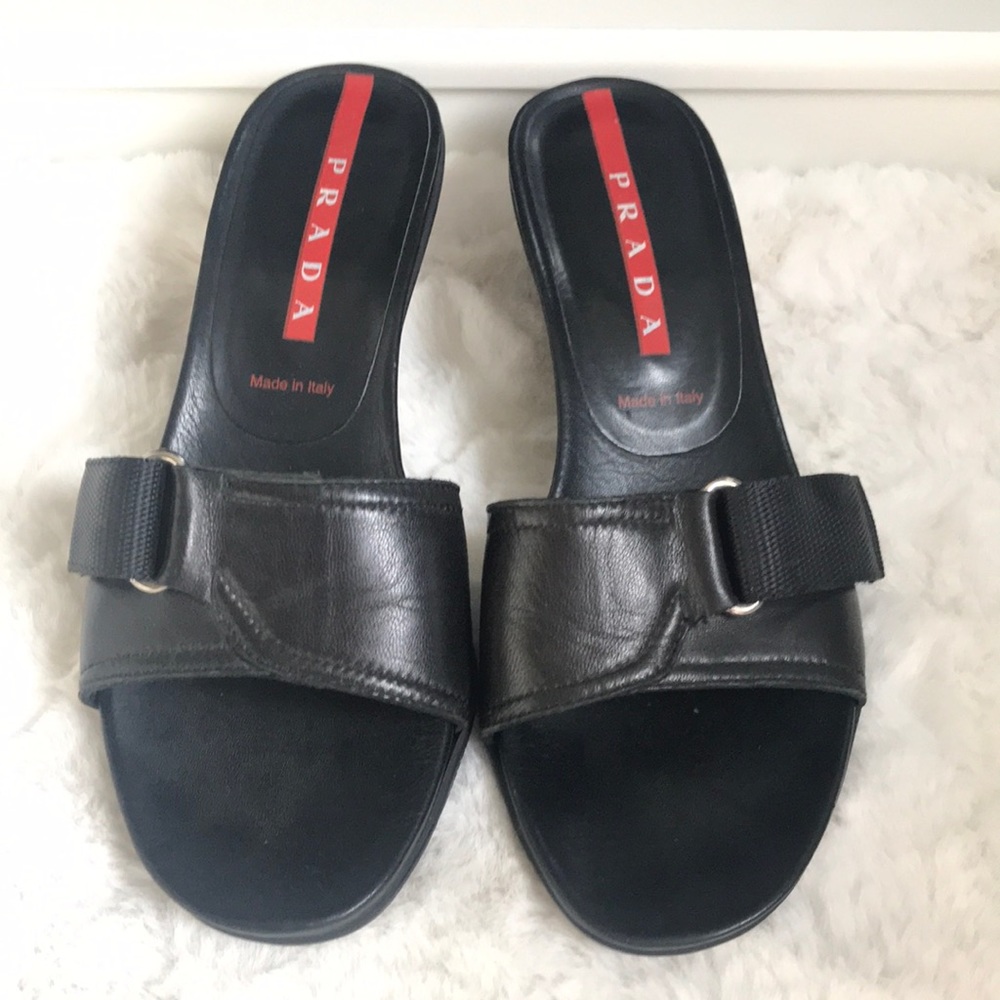 PRADA sandals black, 35 Made in Italy in good pre loved condition.